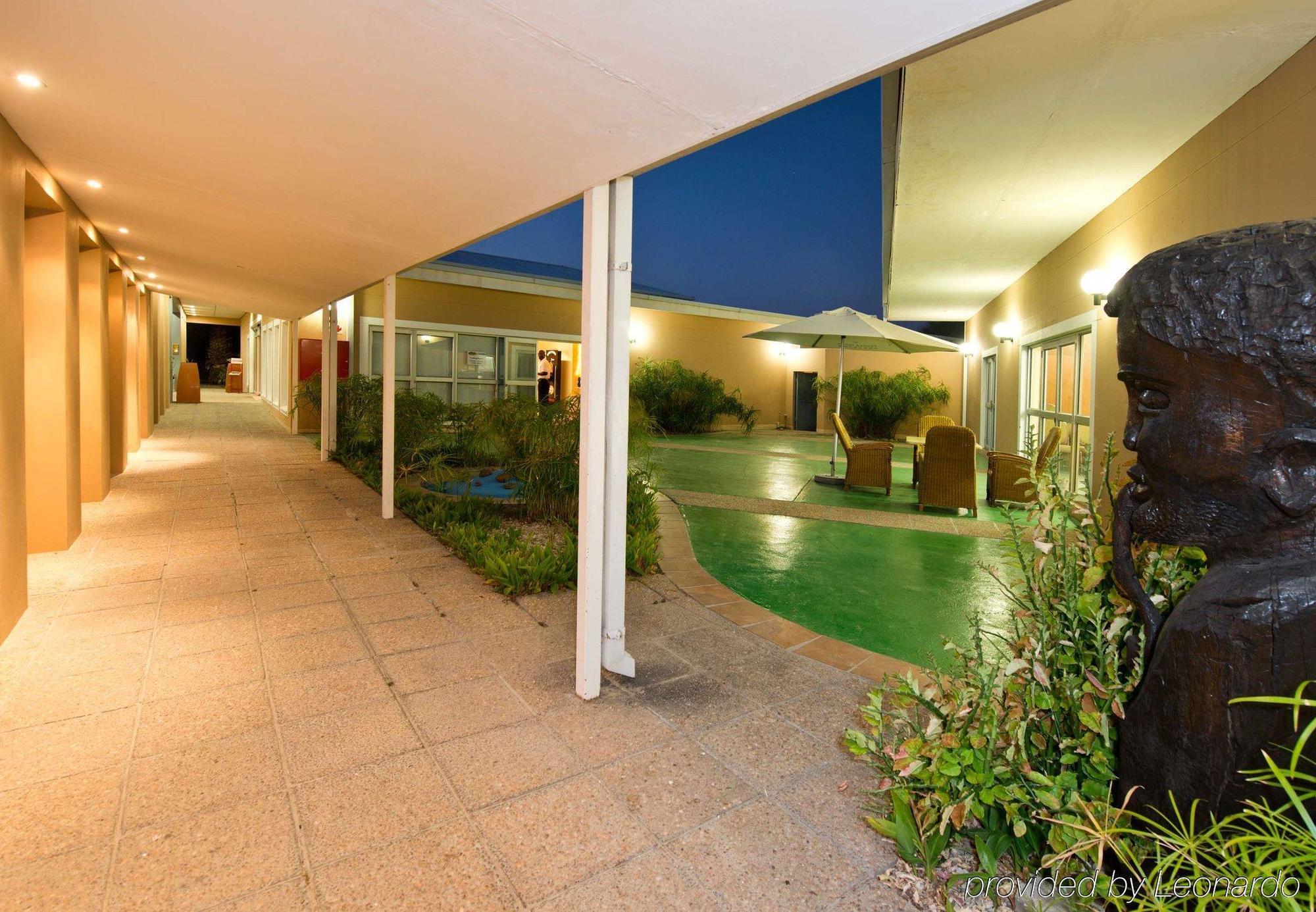 Protea Hotel By Marriott Ondangwa Eksteriør bilde